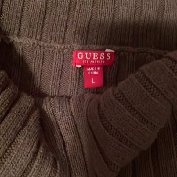 Guess cropped sweater. Size large - Picture 3 of 4